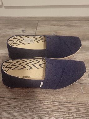 Toms Navy Canvas Slip-On Loafers